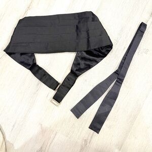 Brooks Brothers Black Silk Cumberbund & Bow Tie.  Adjustable